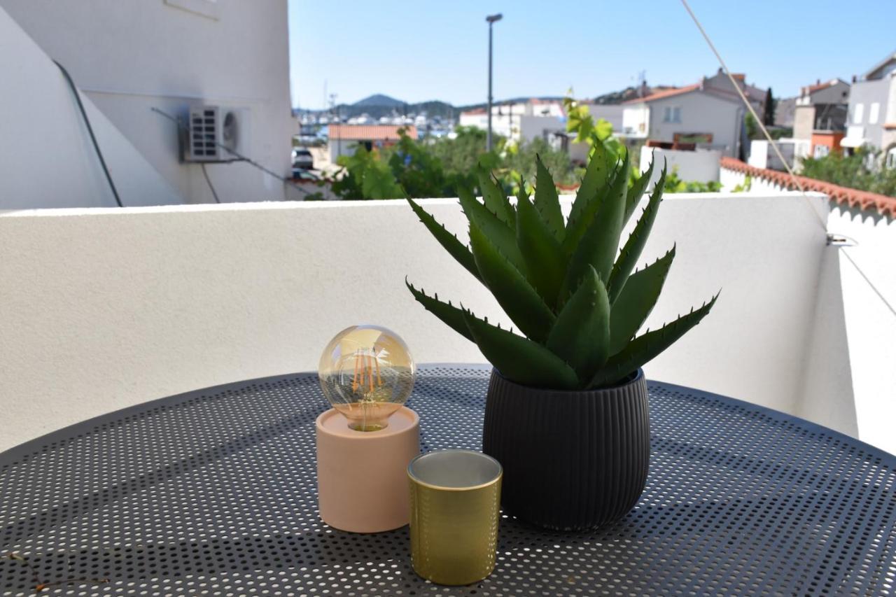 Apartman Lucana Apartment Tribunj  Bagian luar foto