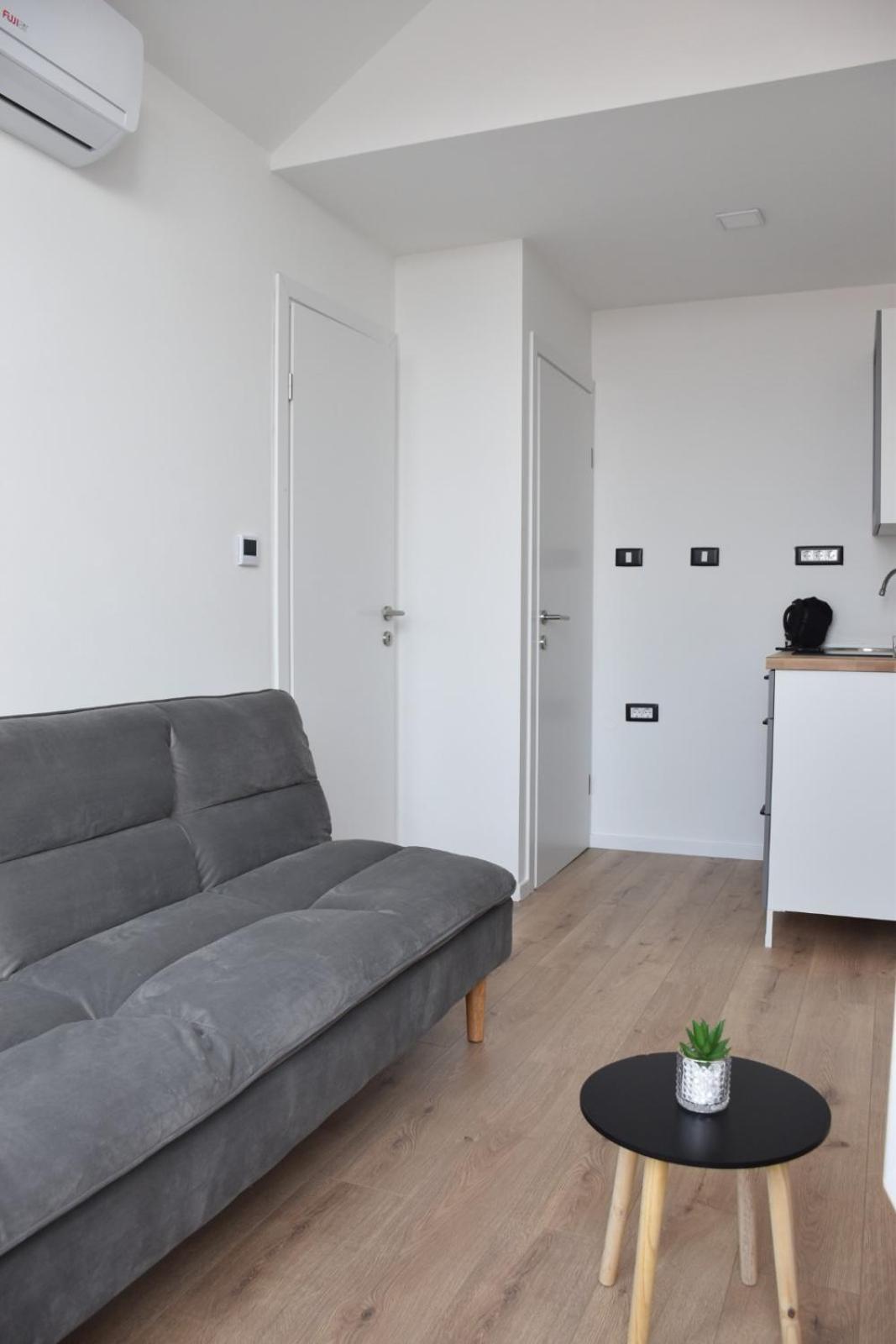Apartman Lucana Apartment Tribunj  Bagian luar foto